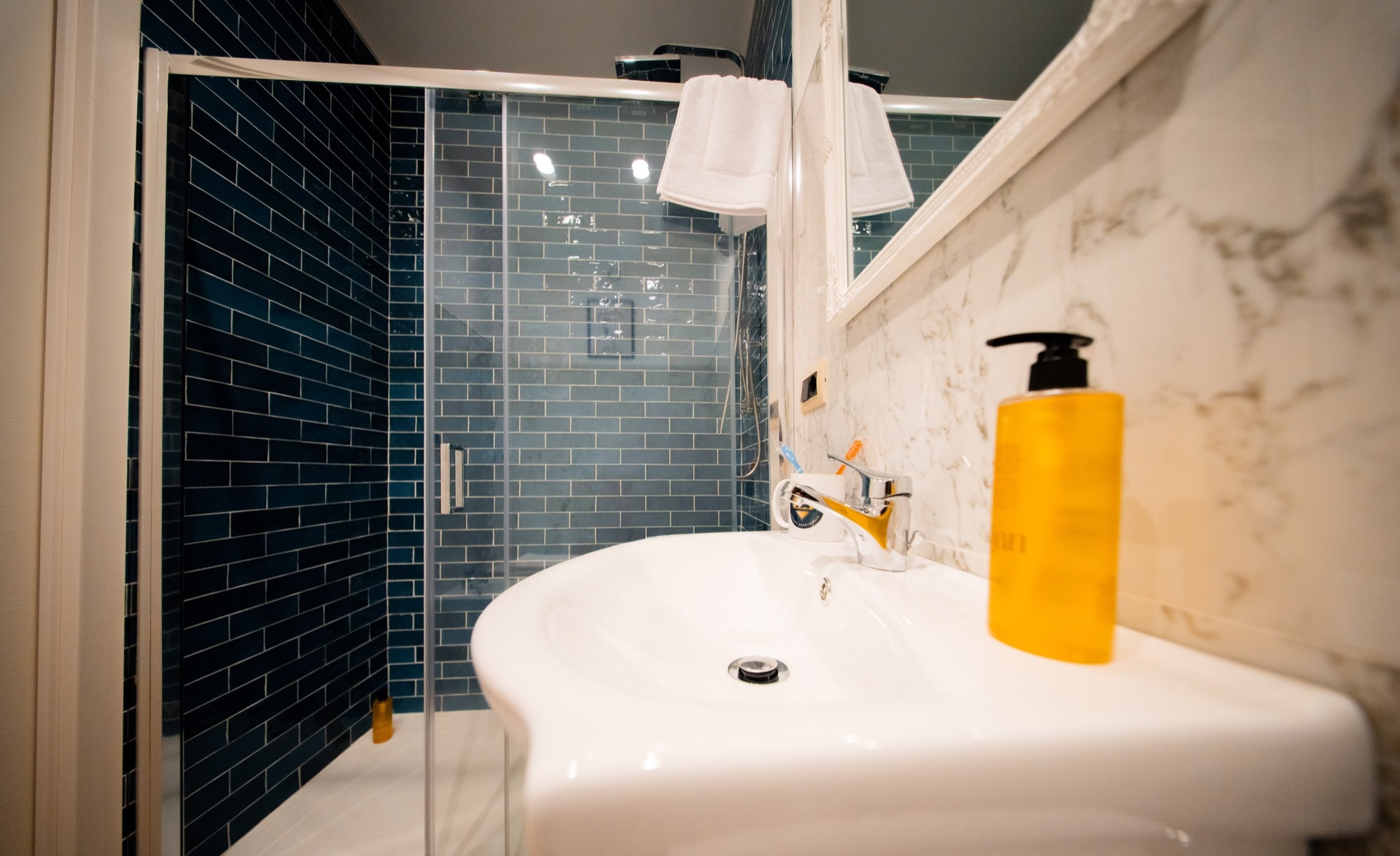 Camera 5 di Salernum Luxury Apartments